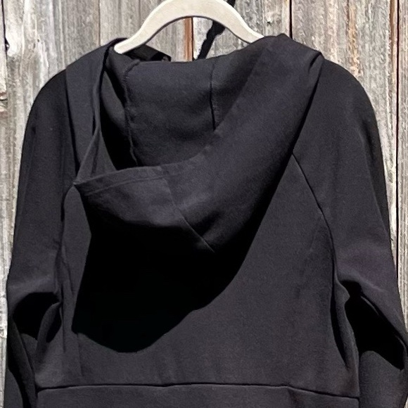 Danskin Now hooded long black jacket size 8/10 medium - Picture 15 of 16